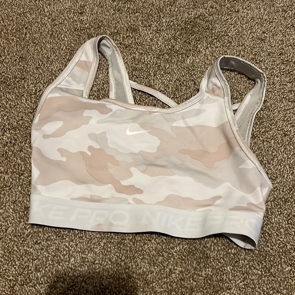 nike pro sports bra